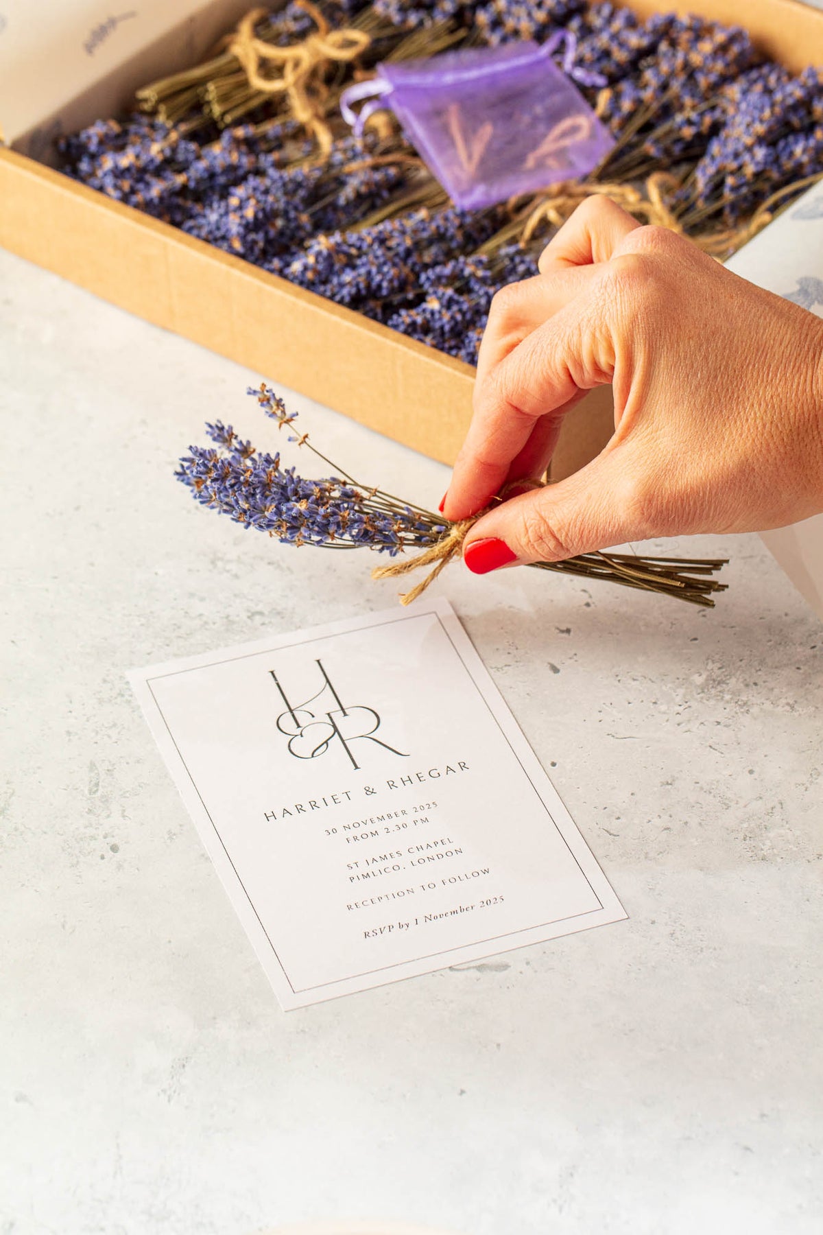 DRIED MINI LAVENDER BUNCHES