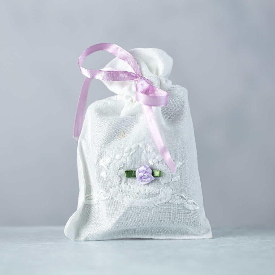 COTTON LAVENDER SACHET WITH RIBBON TIE Castle Farm Shop